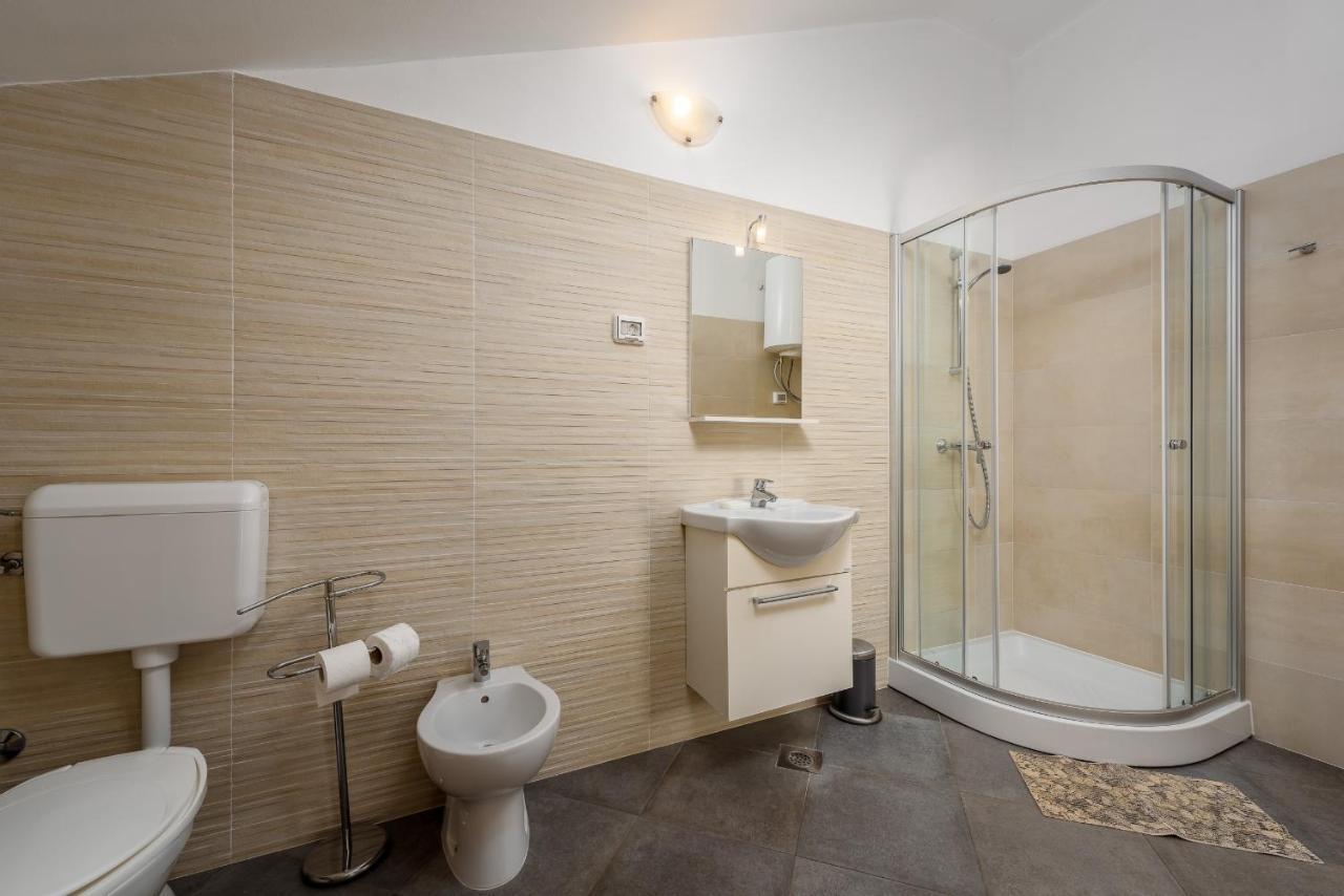 Apartments Dante Умаг Экстерьер фото