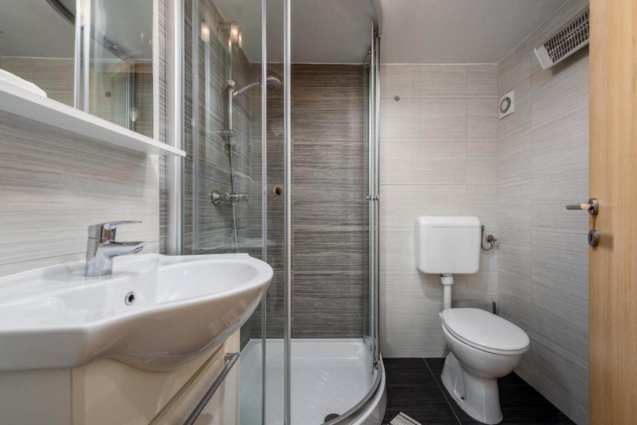 Apartments Dante Умаг Экстерьер фото